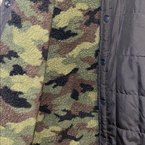 windbreaker - Picture 2 of 2